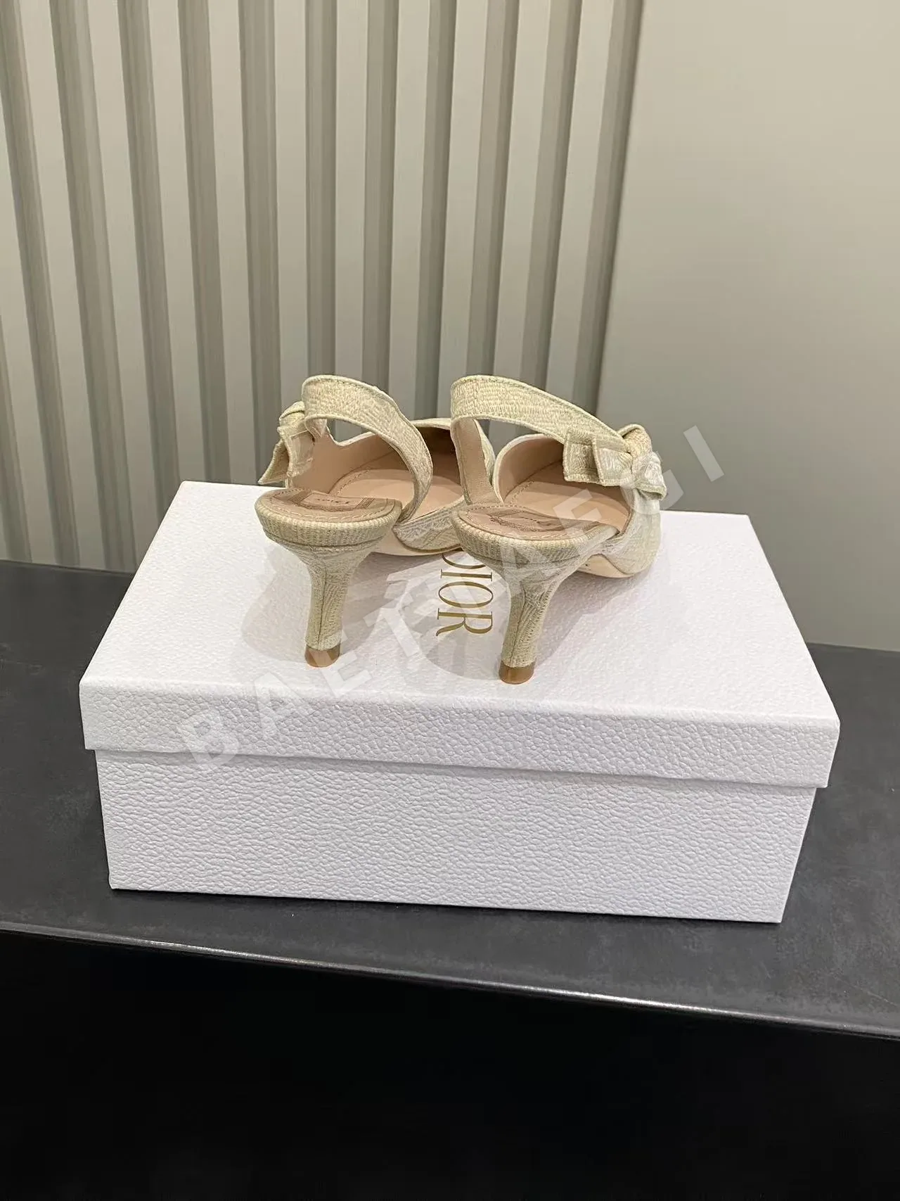 디올 보타이 키튼힐 샌들 상세 이미지 8