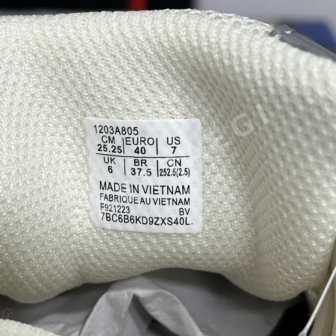 아식스 [RT] 젤 NYC 1203A805-101 200368 Asics Gel-NYC Cream Pure Silver 상세 이미지 2