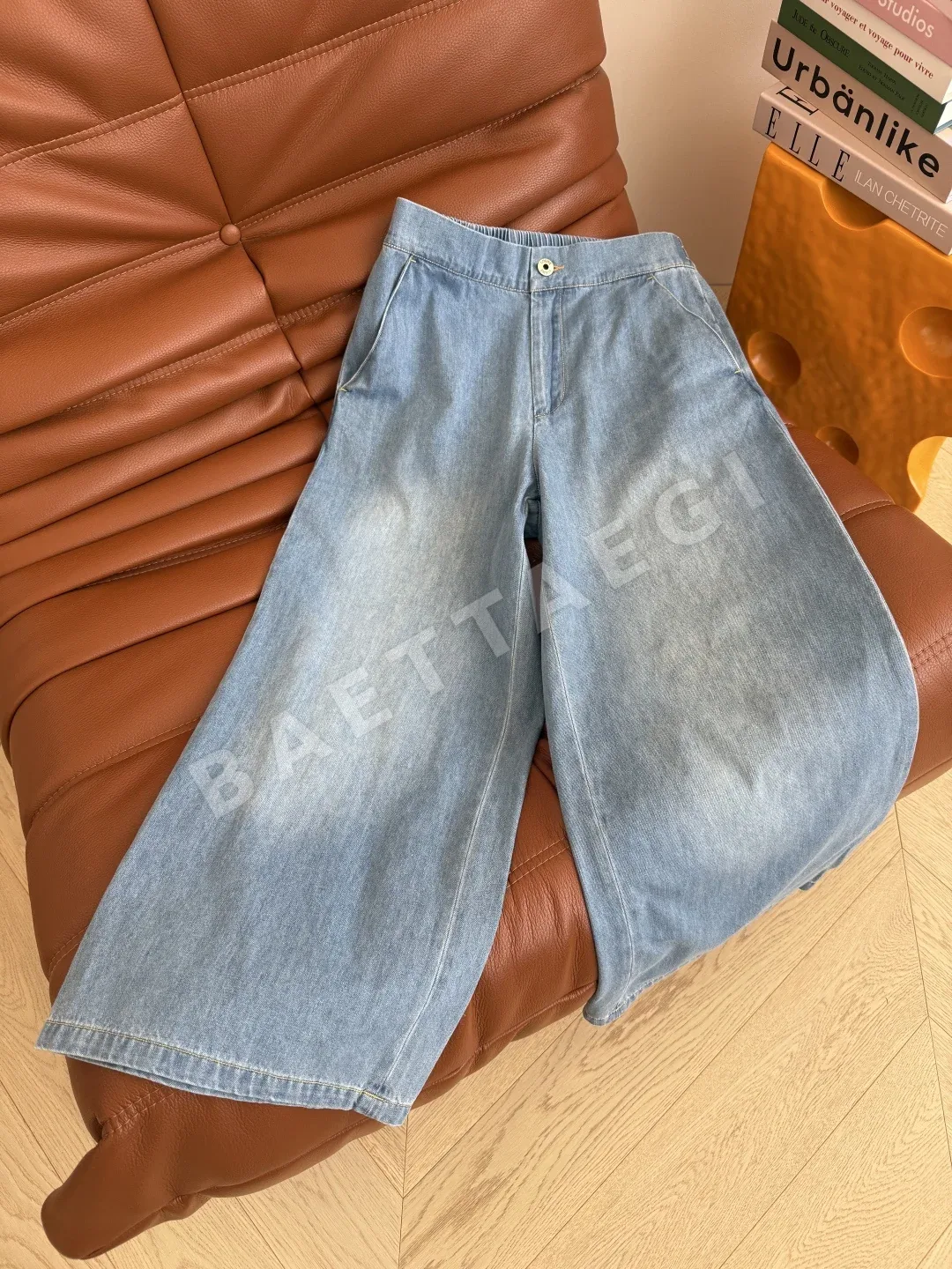 로에베 스퀘어 자수 백 크롭 스트레이트 바지 상세 이미지 3