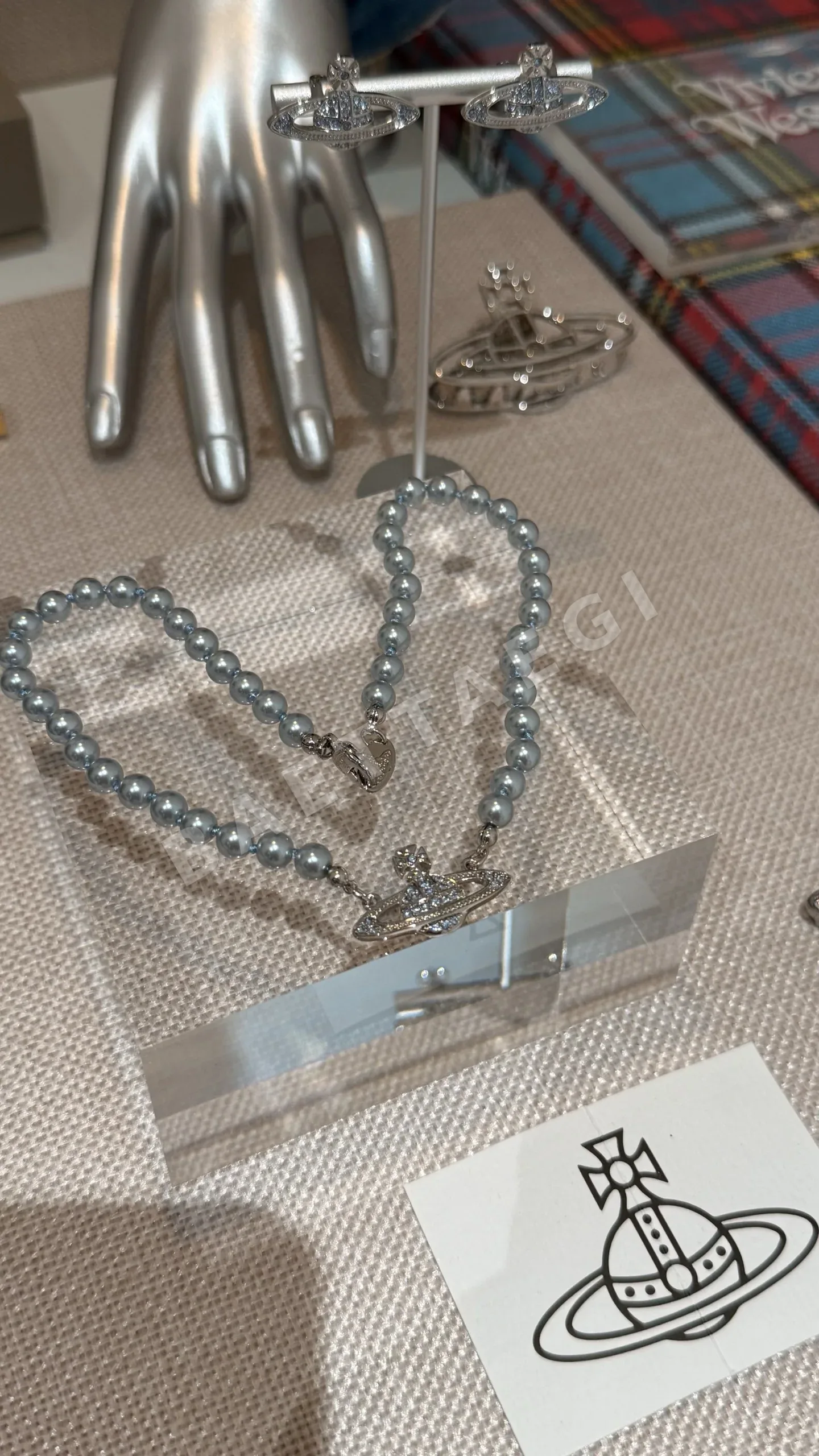 비비안웨스트우드 블루 크리스탈 큐빅 진주 목걸이 상세 이미지 2