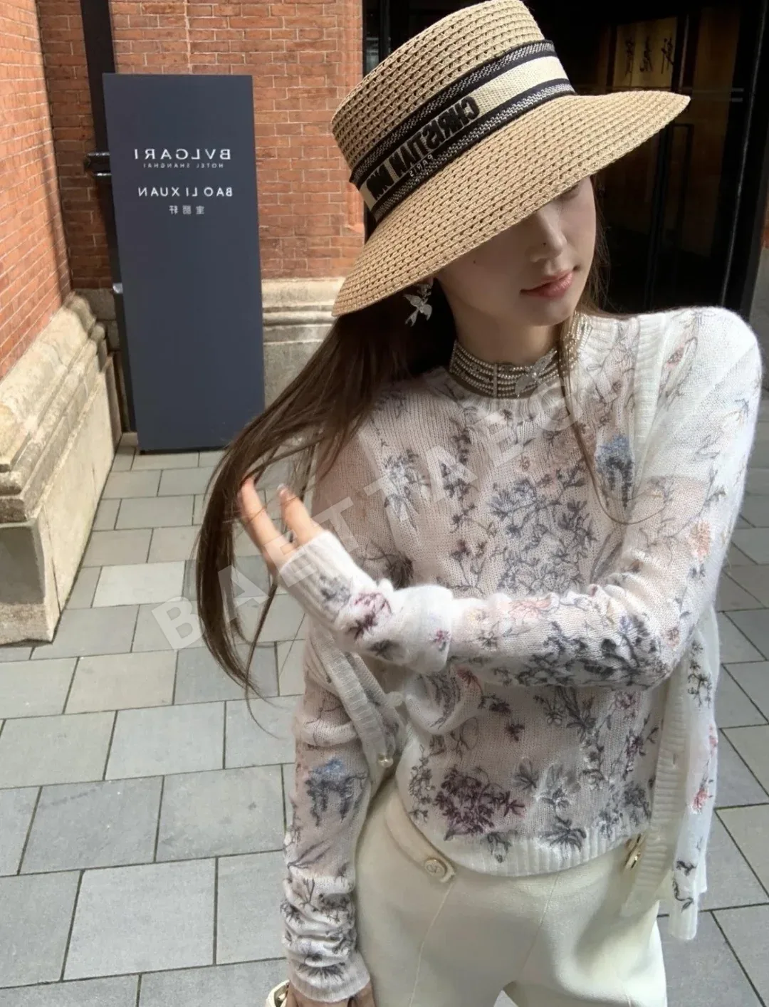 디올 투각 장식 밀짚모자 상세 이미지 2