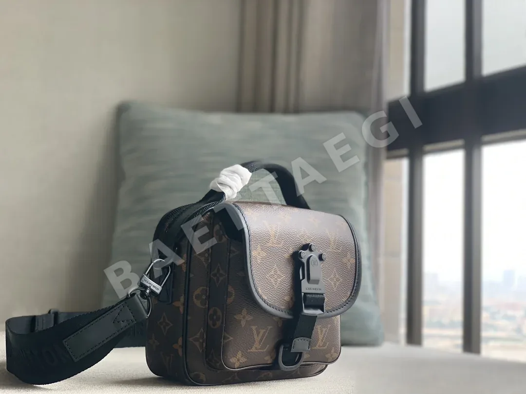 루이비통 퀘스트 메신저백 M46973 상세 이미지 2
