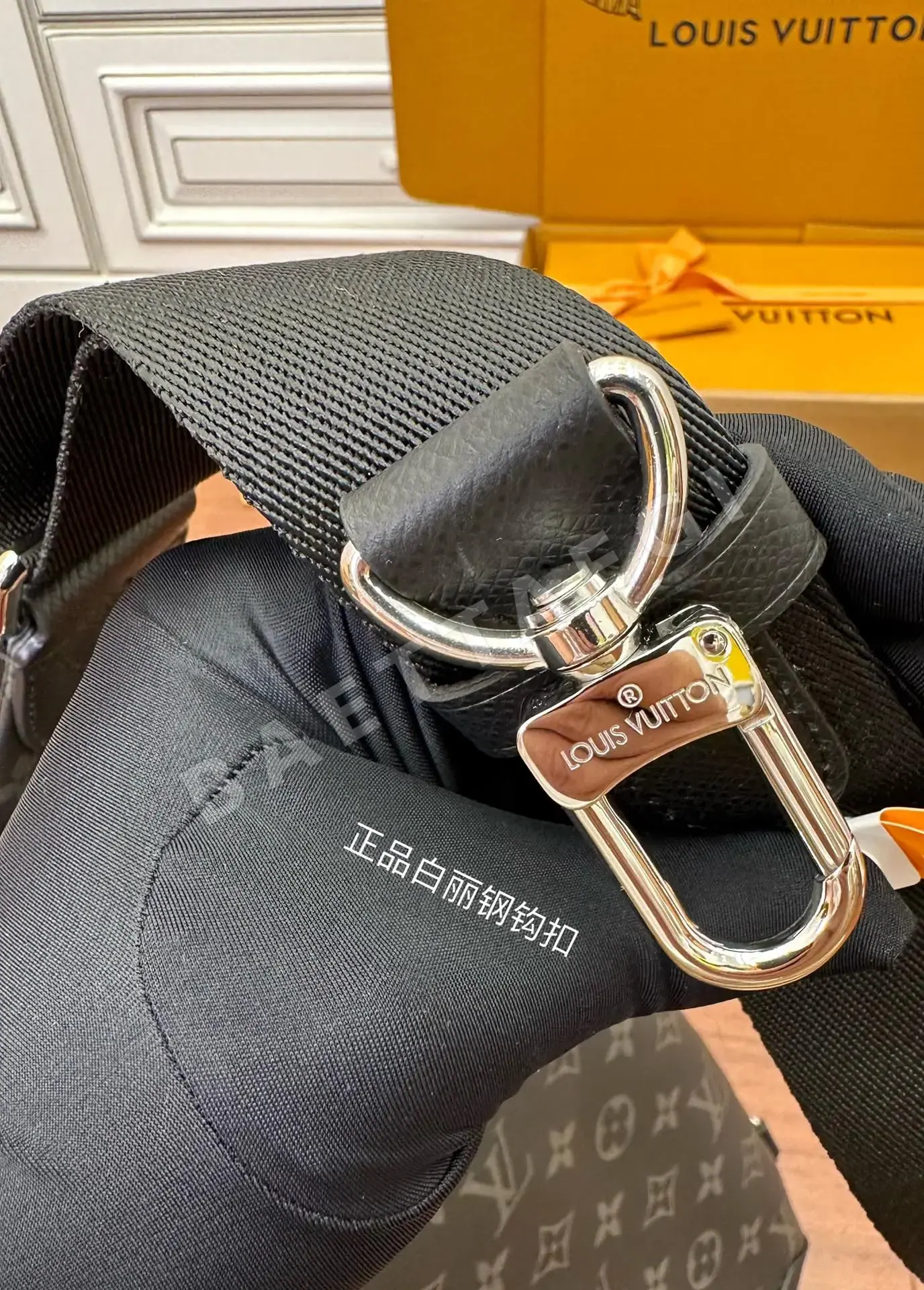 루이비통 M30936 가방 상세 이미지 3