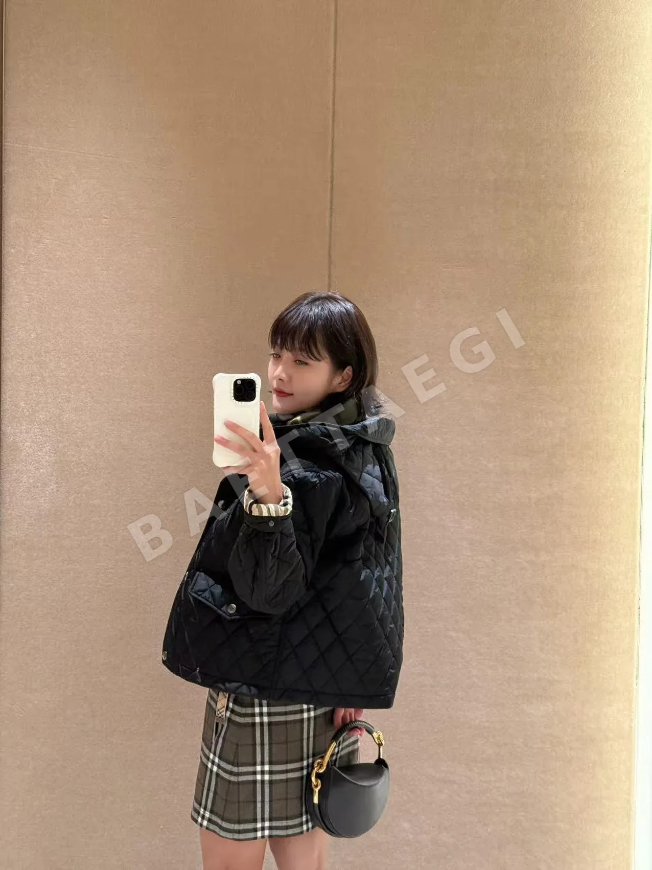 버버리 코듀로이 플랩 포켓 후드 코튼 자켓 상세 이미지 7