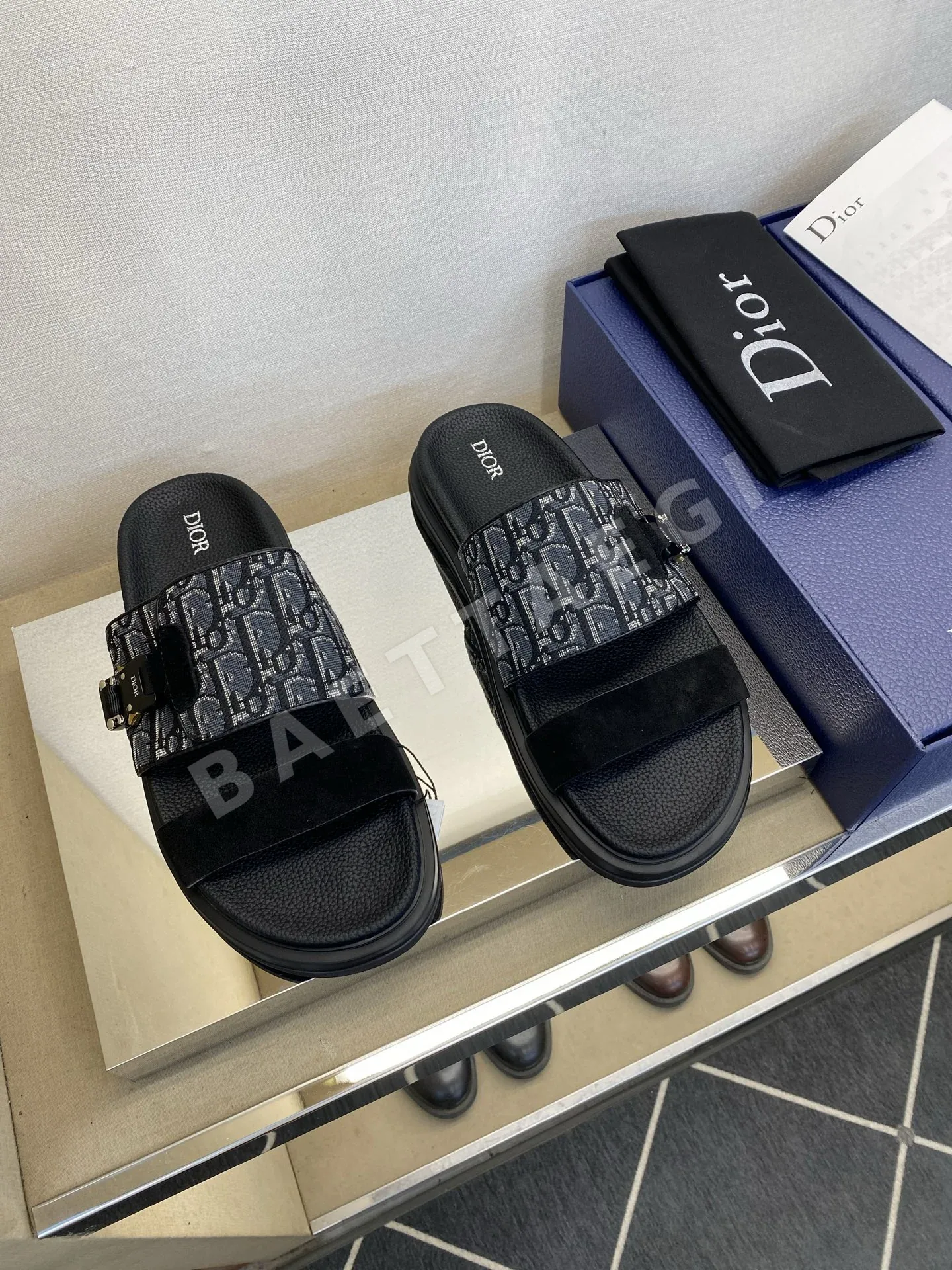 디올 남성 울 캔버스 송아지가죽 슬리퍼 134582
