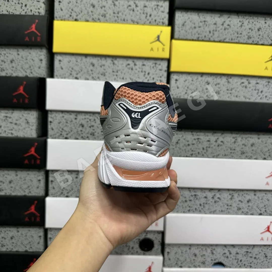 아식스 [LZ] 젤 카야노 14 1203A537-201 200569 Asics Gel-Kayano 14 Sepia Pure Silver 상세 이미지 7