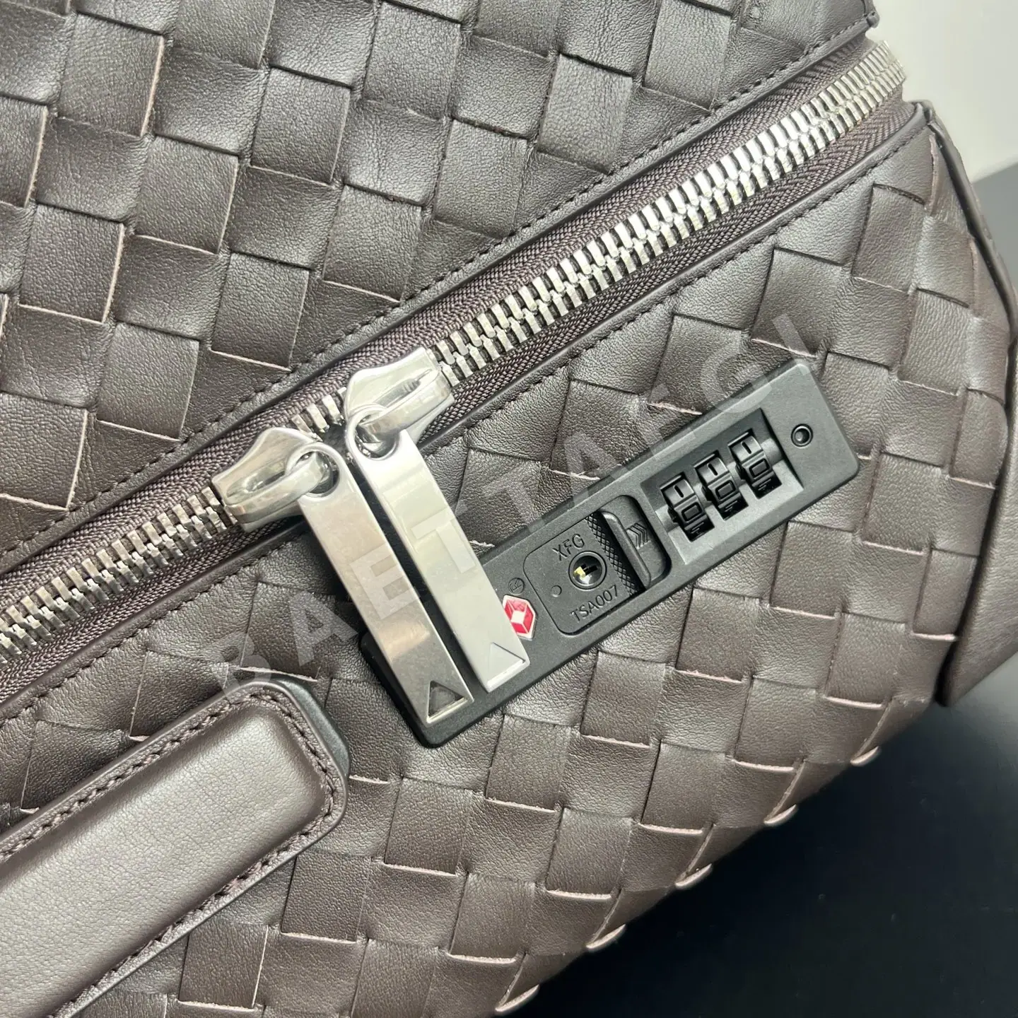보테가베네타 우븐 캐리어 수트케이스 가방 상세 이미지 6