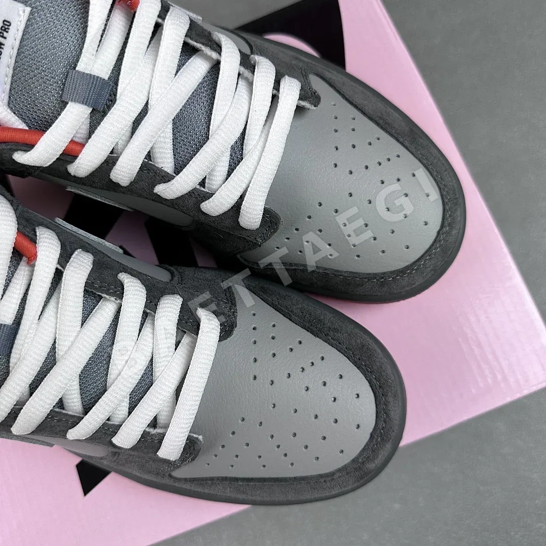 나이키 [TOP/S2] SB 덩크 로우 304292-011 200924 Nike SB Dunk Low Staple NYC Pigeon 상세 이미지 5
