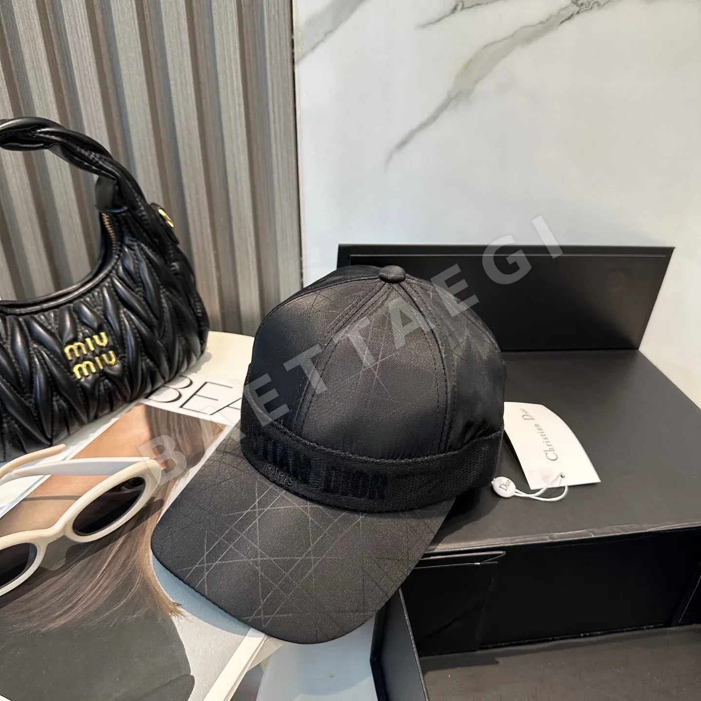 디올 로고 베이스볼 캡 상세 이미지 6