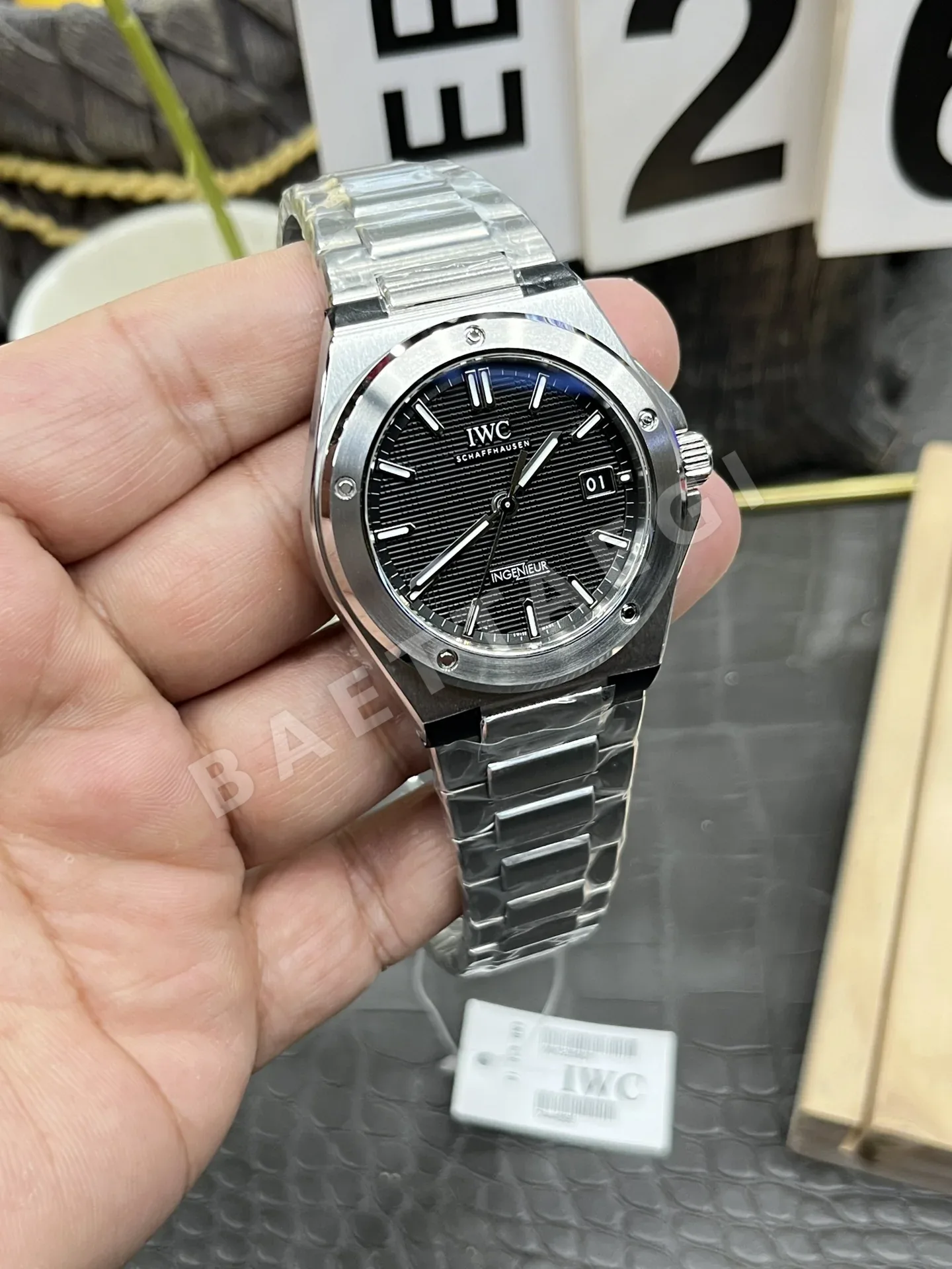 IWC 인제니어 자동 시계 상세 이미지 4