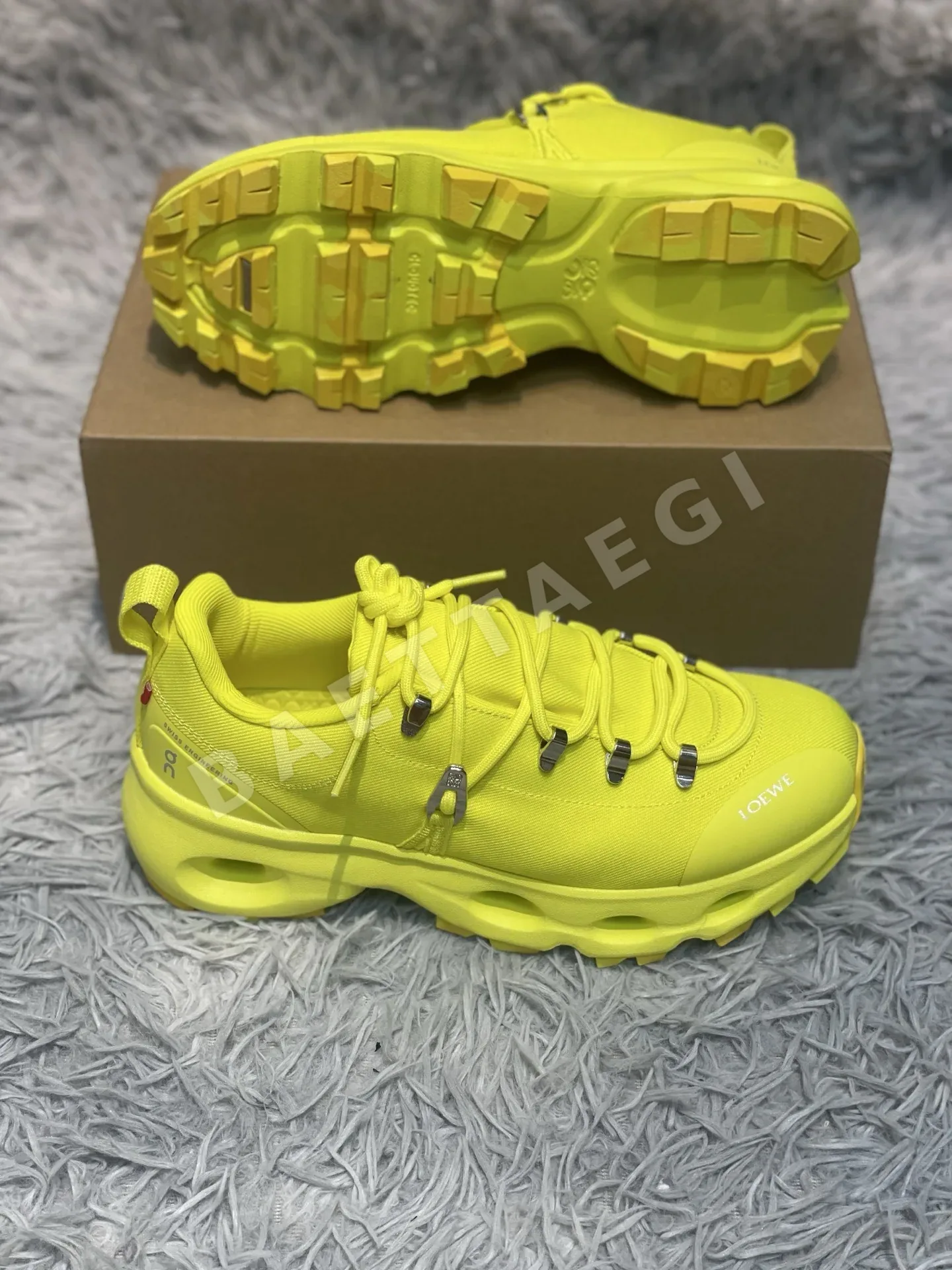 ON 퓨어 오리지널 하이킹 슈즈 상세 이미지 5