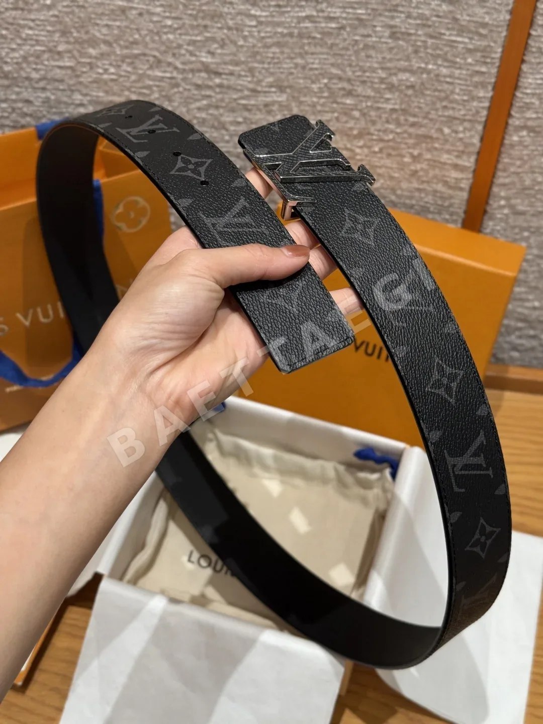 루이비통 쉐이크 40mm 양면 벨트 상세 이미지 5