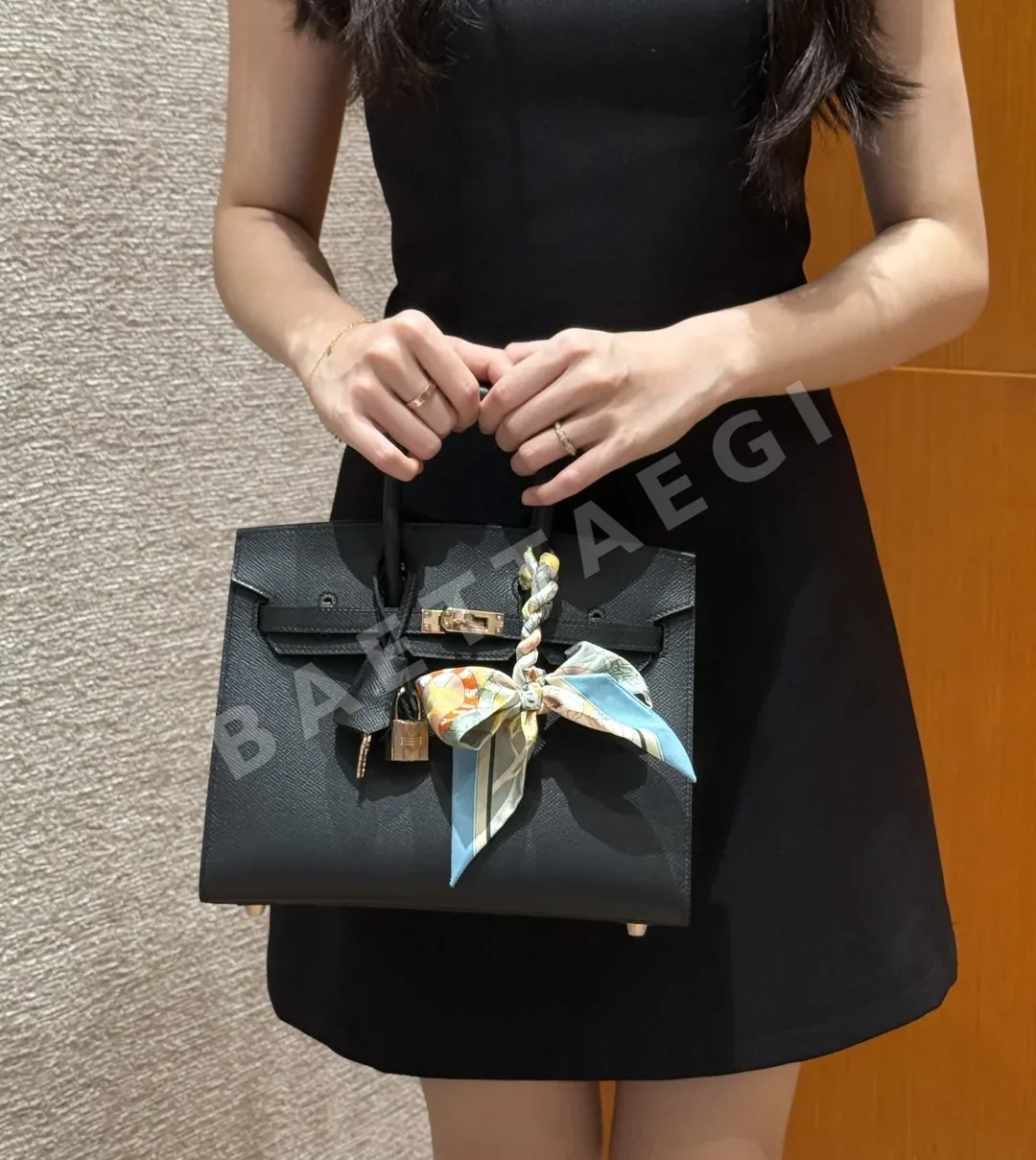 에르메스 버킨 25 블랙 가죽 가방 상세 이미지 4