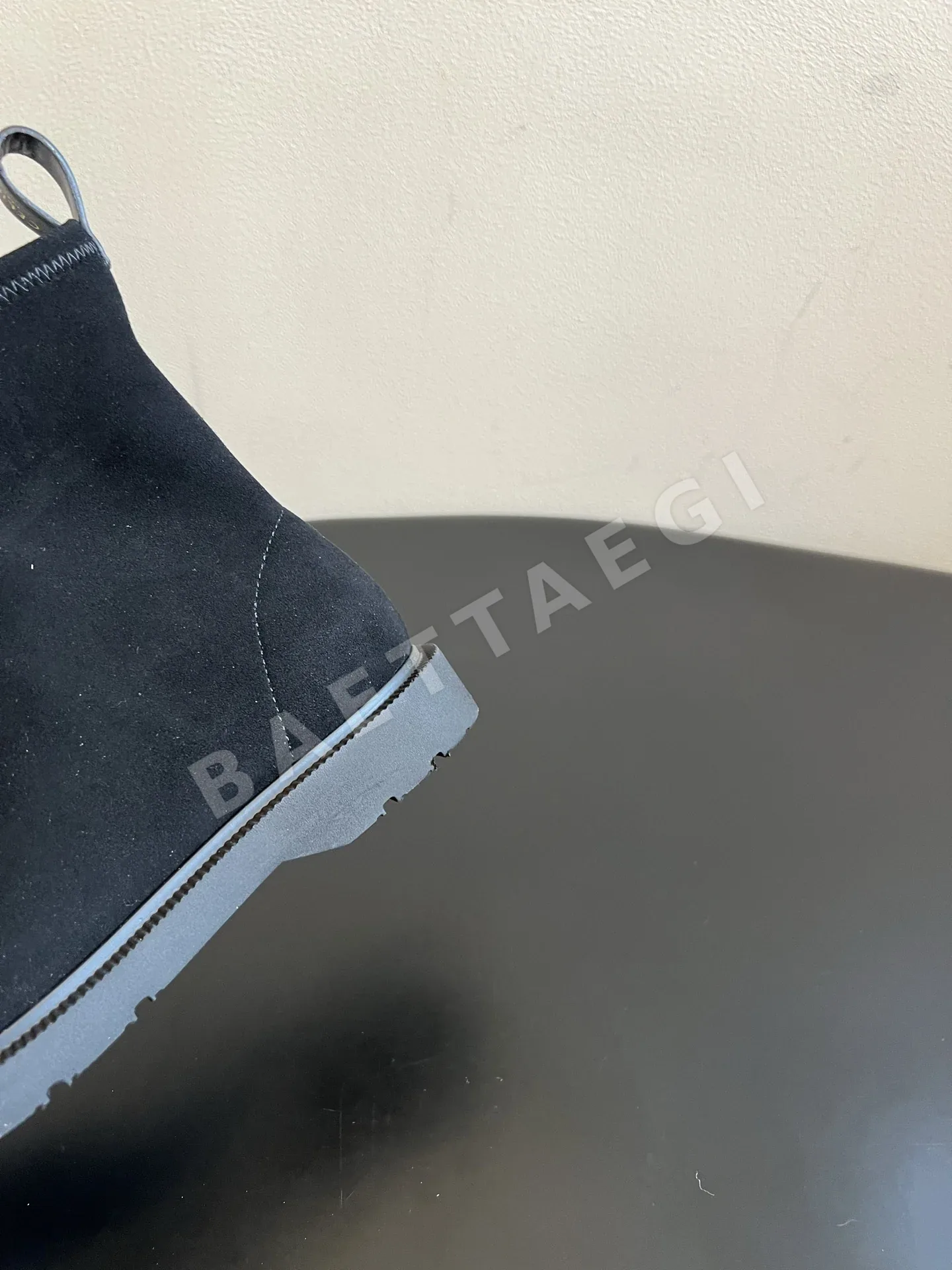 셀린느 부츠 시어스킨 사이드 지퍼 상세 이미지 9