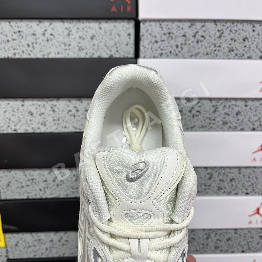 아식스 [M] 젤 NYC 1203A739-100 200493 Asics Gel-NYC Cream Grey 상세 이미지 4