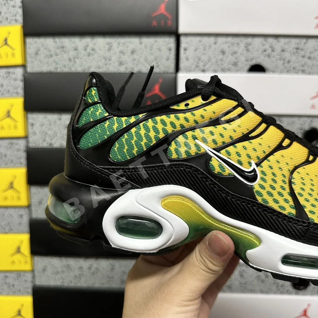 나이키 [DF] 에어 맥스 플러스 IB7671-700 201071 Nike Air Max Plus Varsity Maize Pine Green 상세 이미지 6