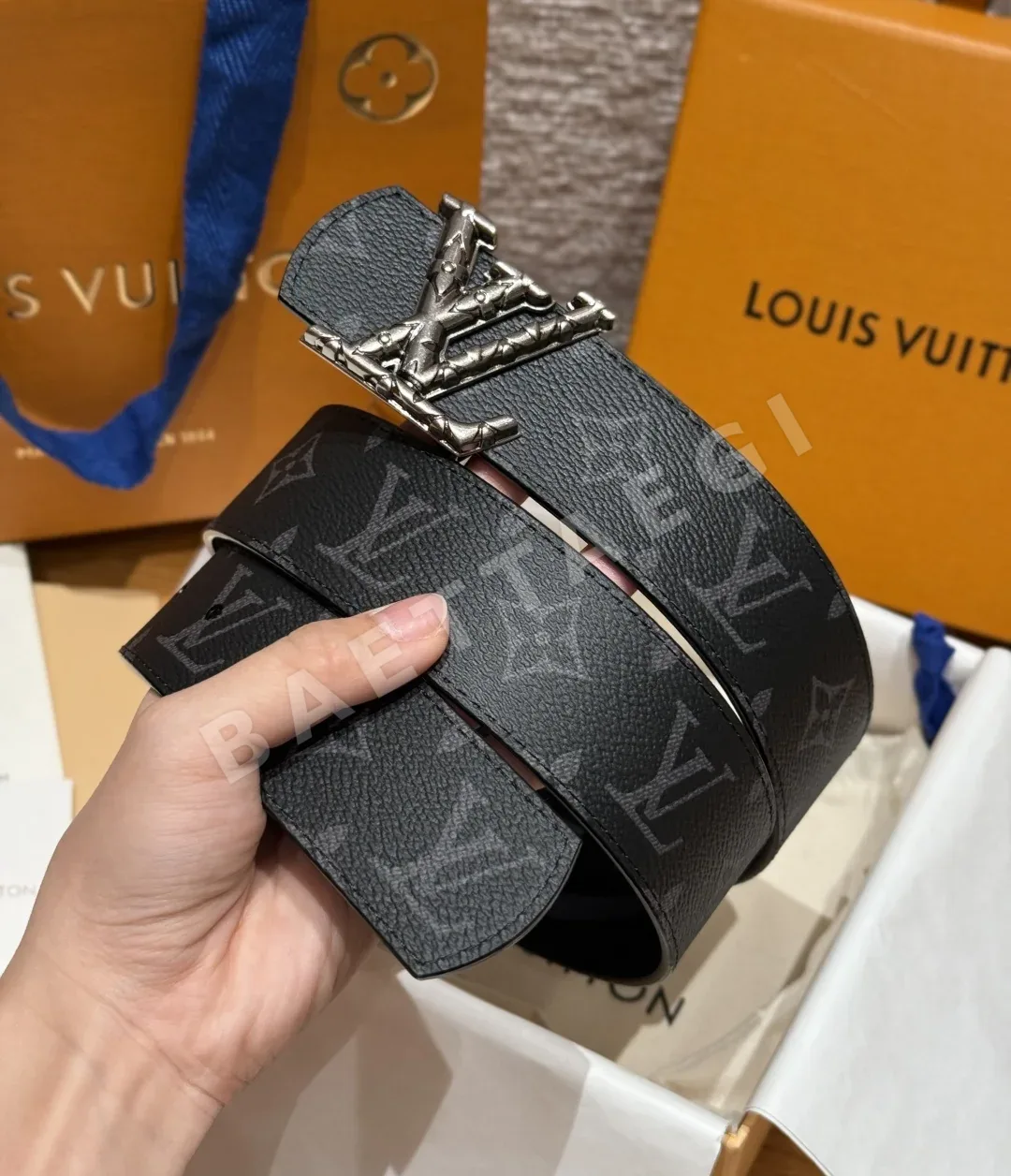 루이비통 디멘션 40mm 리버시블 벨트 상세 이미지 2