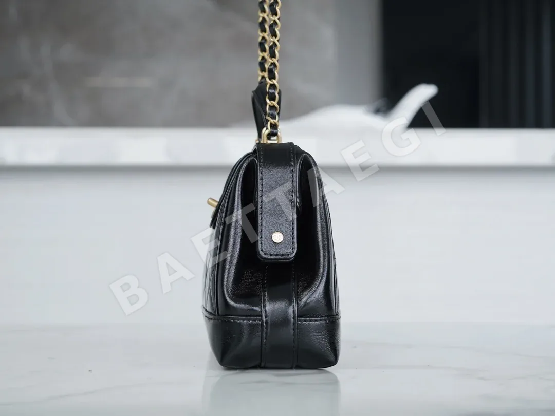 샤넬 메티에다르 램스킨 버킷백 상세 이미지 8