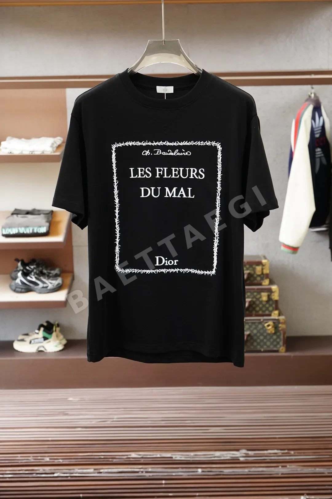 디올 무지 크루넥 반팔 티셔츠 상세 이미지 4