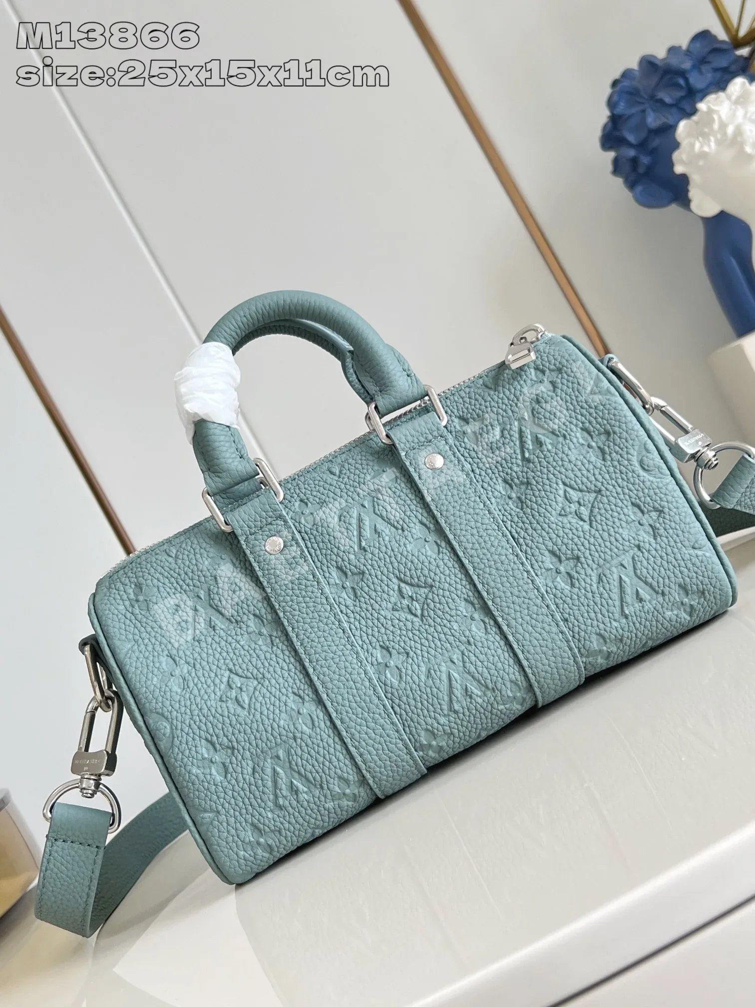 루이비통 Keepall Bandoulière 25 토뤼용 가죽 가방 M13866 상세 이미지 6