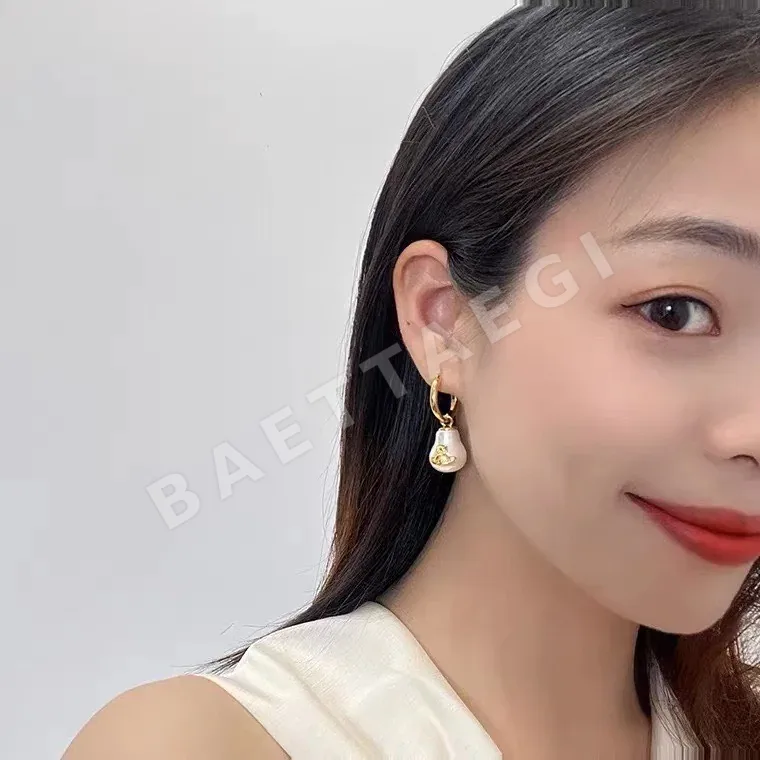 비비안웨스트우드 새턴 귀걸이 상세 이미지 2