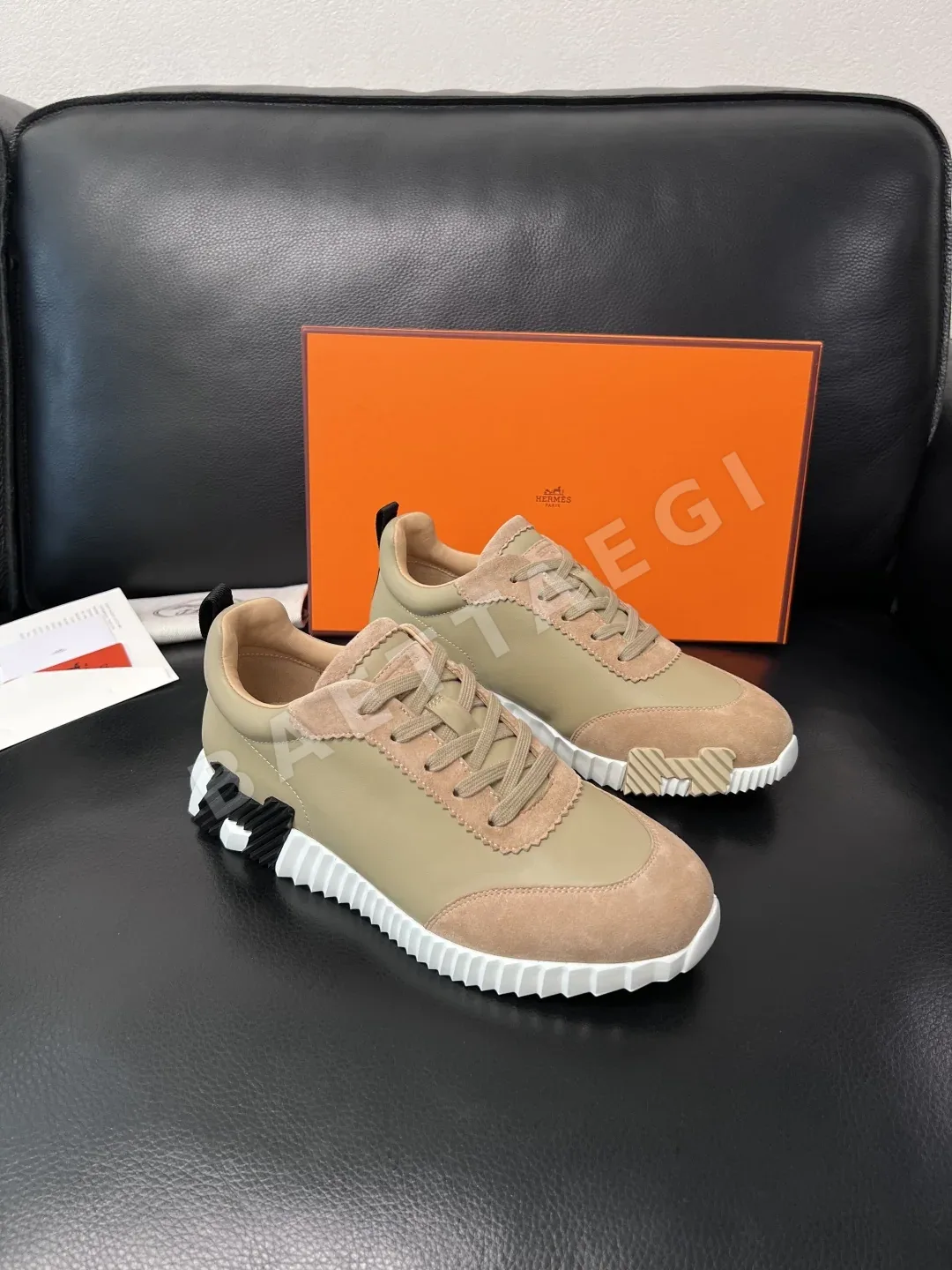 에르메스 바운싱 스니커즈 99718