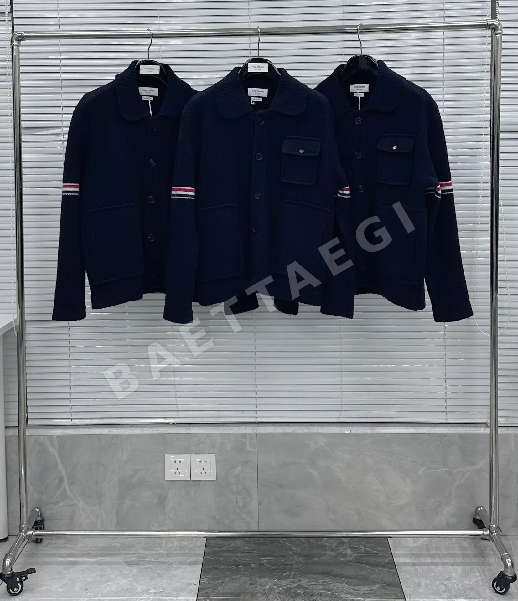 톰브라운 더블 슬리브 울 자켓 159513