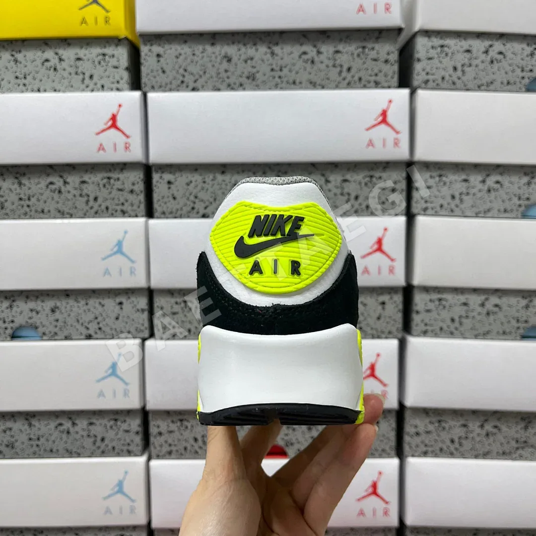 나이키 [MAX] 에어 맥스 90 OG CD6864-101 201240 Nike Air Max 90 OG Volt 상세 이미지 2