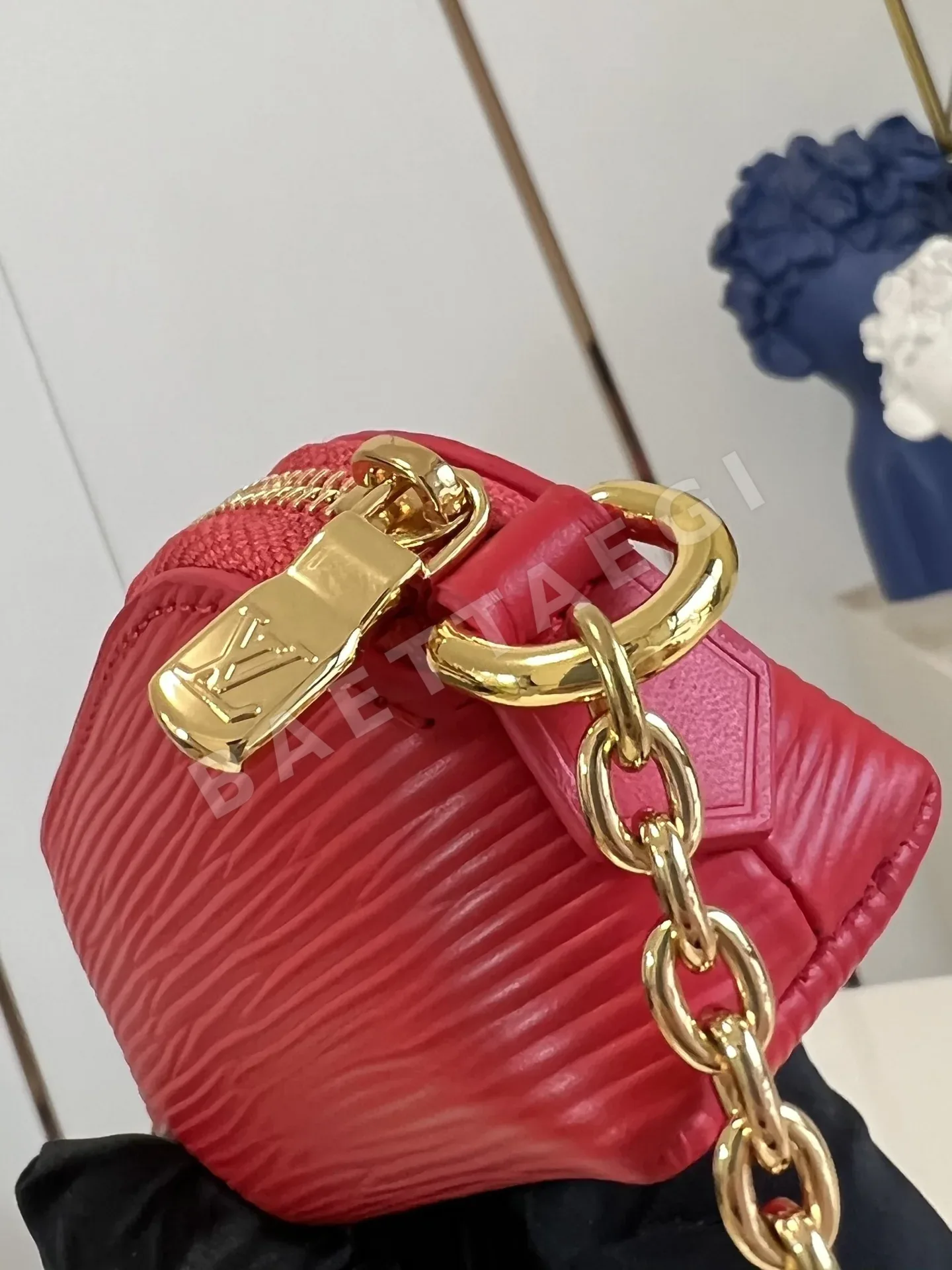 루이비통 레드 미니 메이크업 파우치 M25687 가방 상세 이미지 4