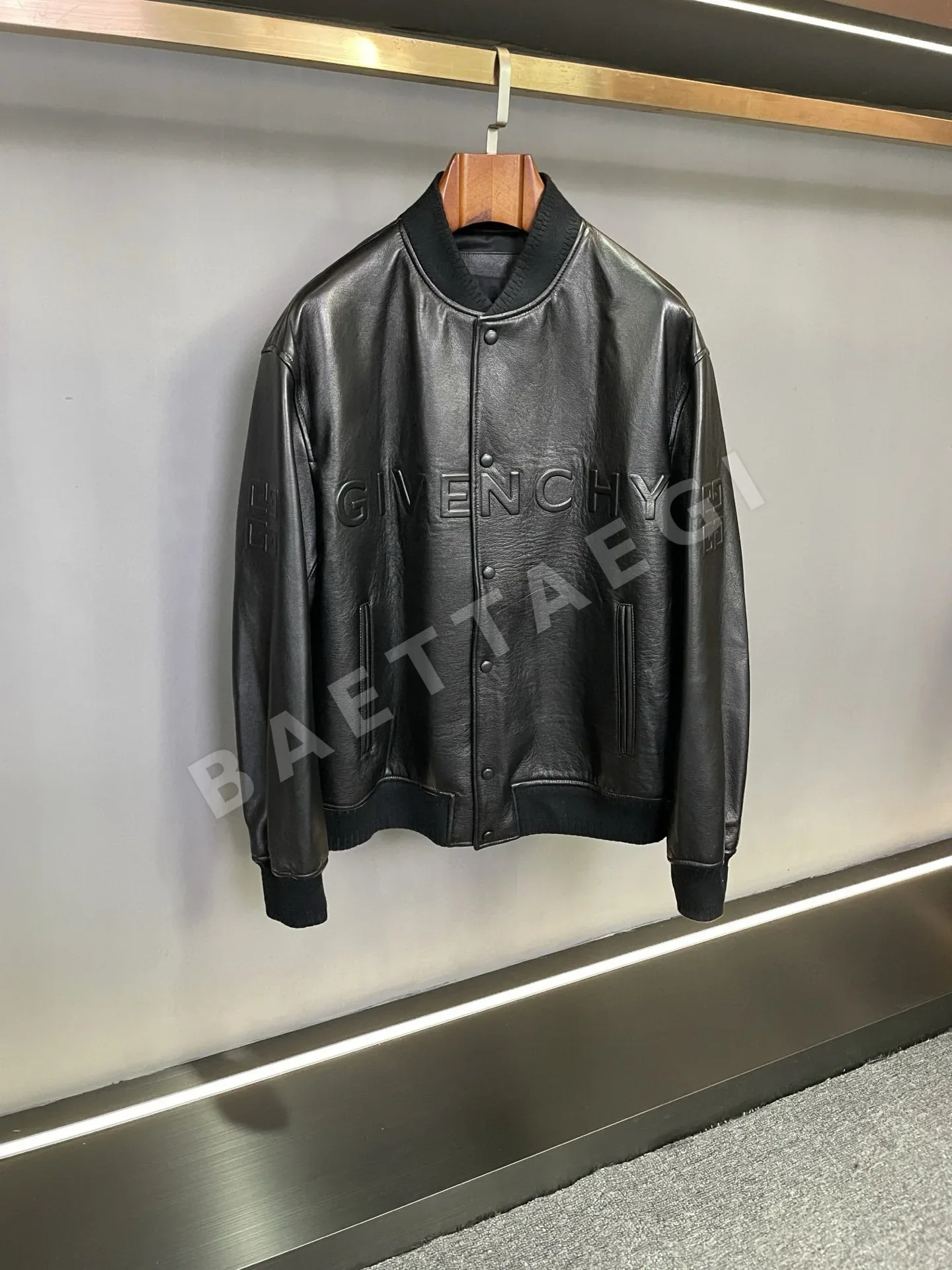 지방시 램스킨 베이스볼 남성 자켓 205590