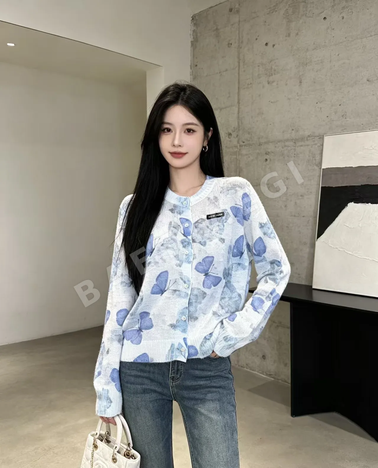 미우미우 나비 무늬 니트 가디건 127836