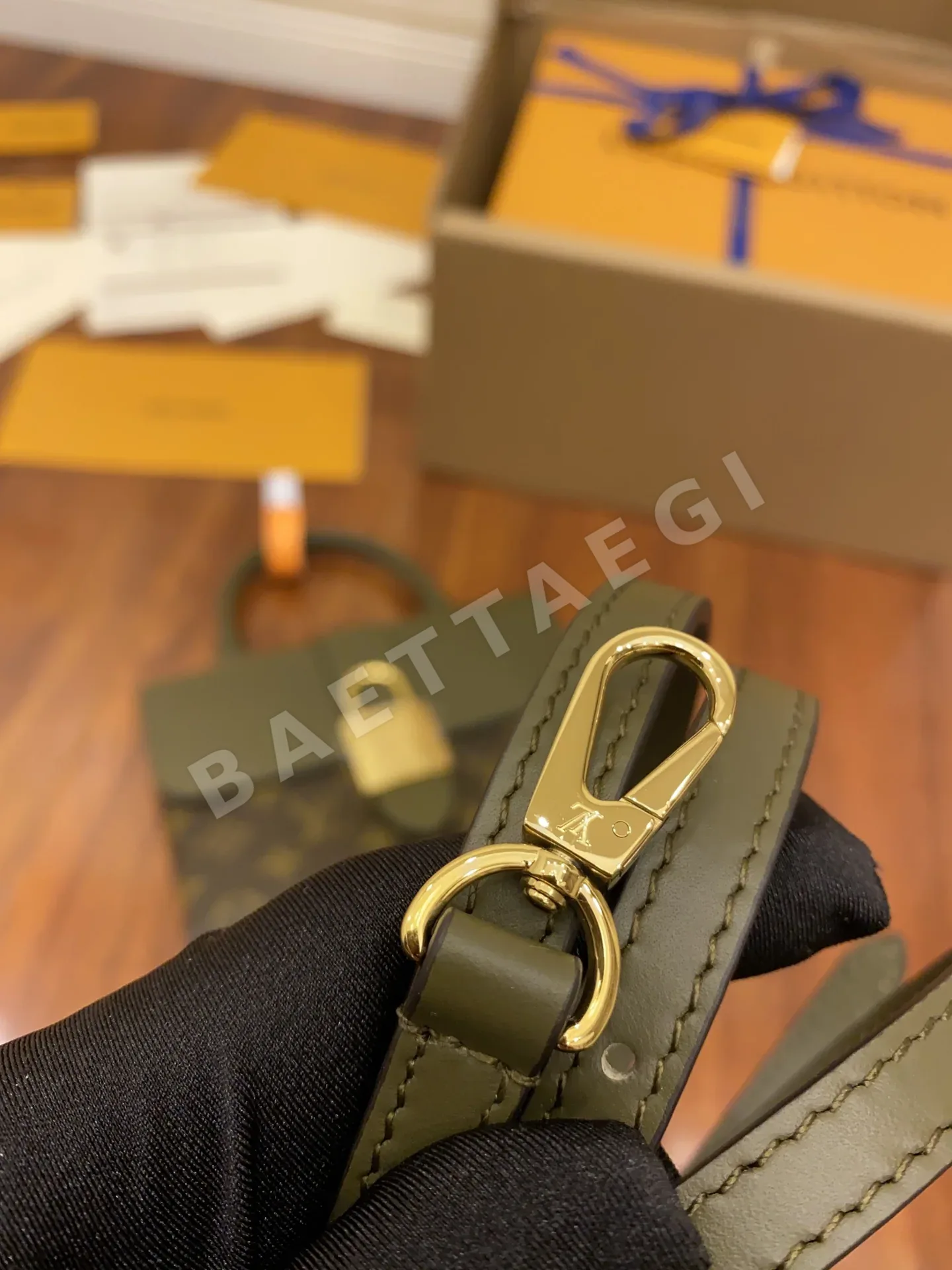 루이비통 M44797 가방 상세 이미지 3
