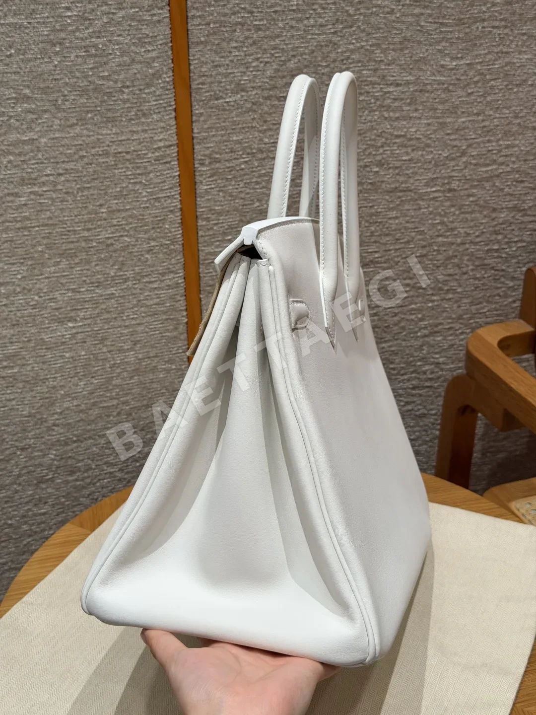 에르메스 버킨 35 스위프트 가죽 가방 상세 이미지 4