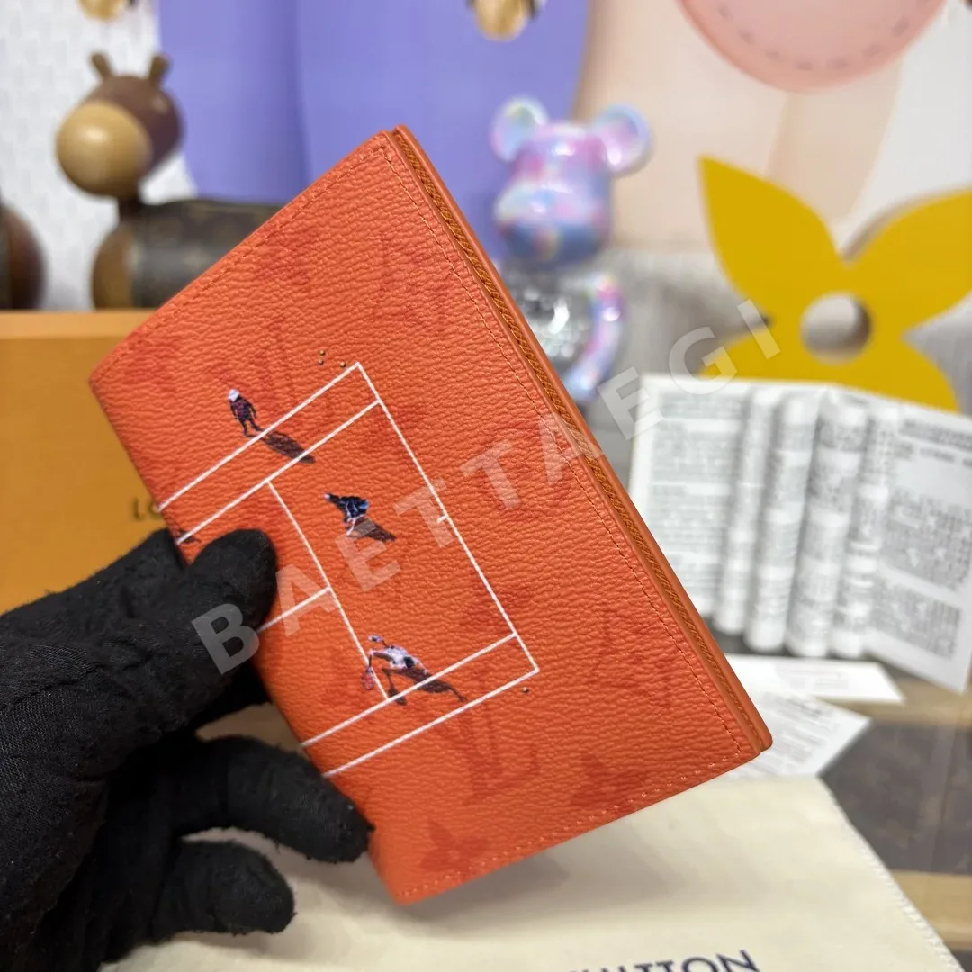 루이비통 컬러 모노그램 여권지갑 상세 이미지 5
