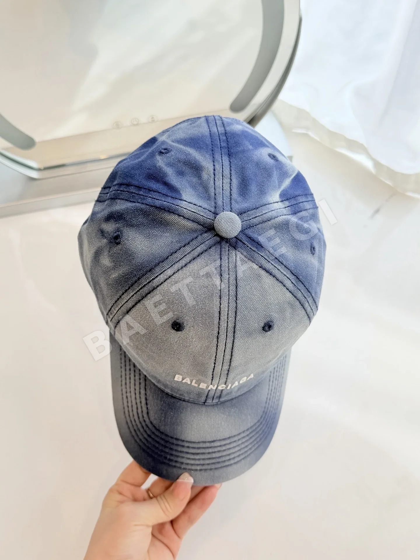 발렌시아가 워시드 데님 캡 상세 이미지 6