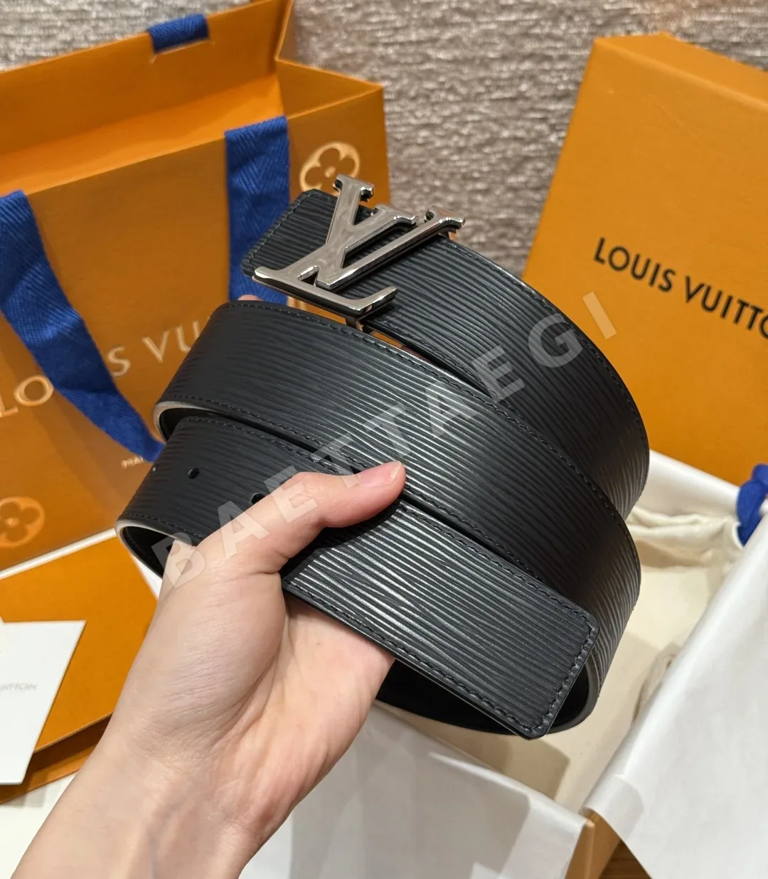 루이비통 타임리스 에피 40mm 리버시블 벨트 상세 이미지 2