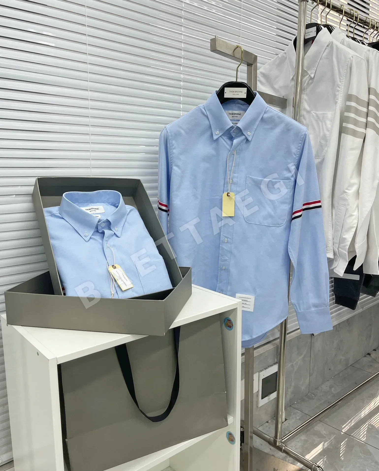 톰브라운 삼색 리본 옥스퍼드 긴팔 셔츠 상세 이미지 9