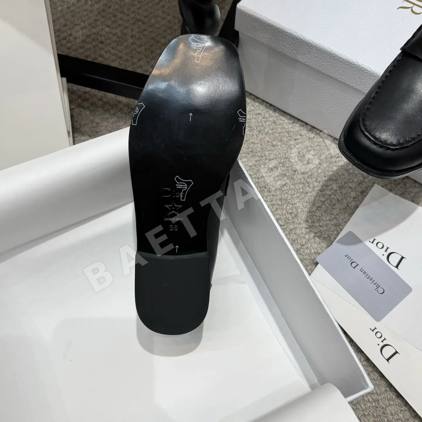 디올 메탈 D 버클 소가죽 남성 신발 상세 이미지 9