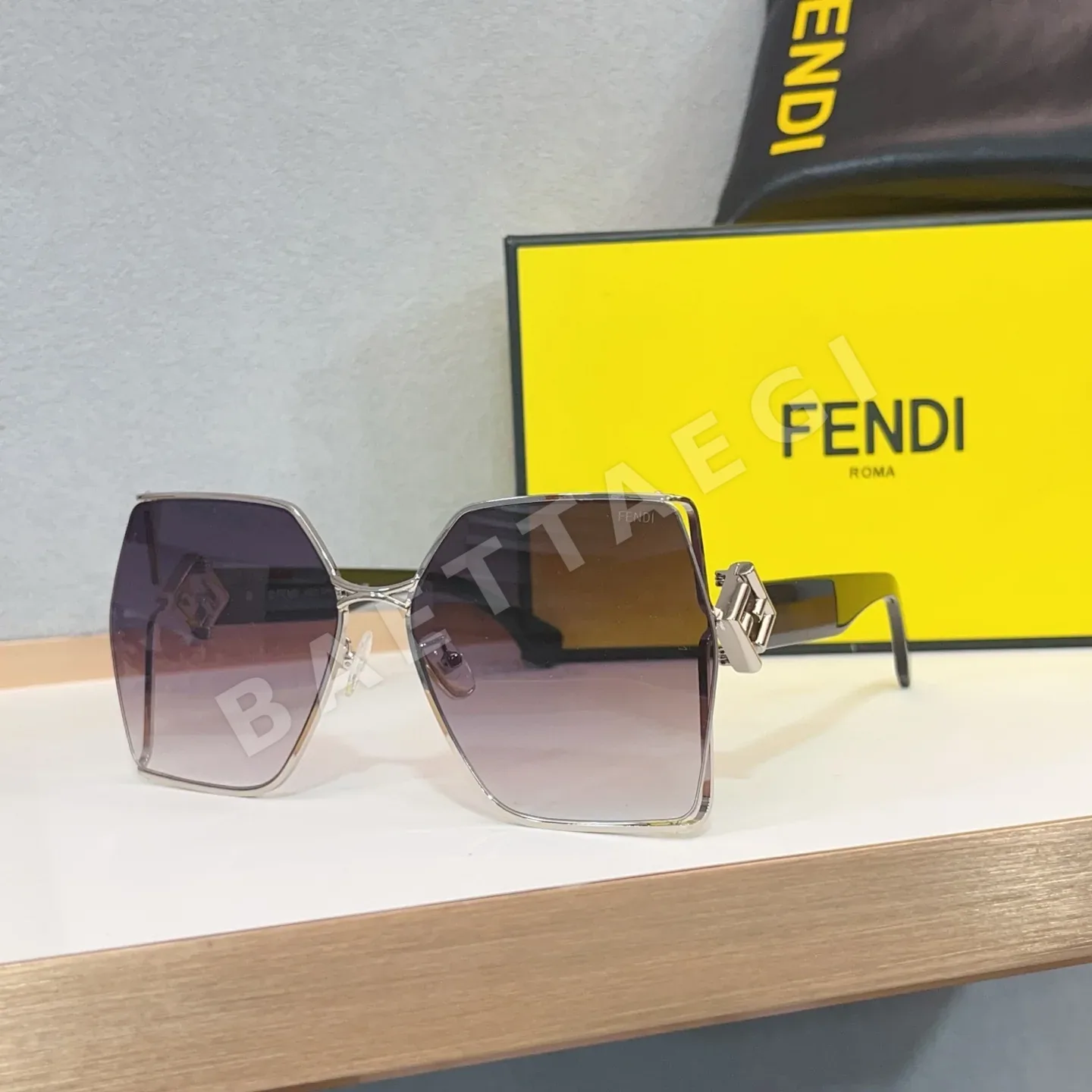 펜디 선글라스 74249 Fendi Sunglasses 상세 이미지 7