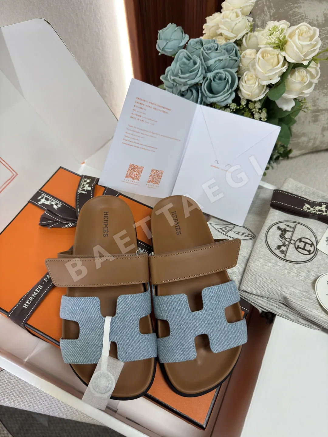 에르메스 시프레 스위프트 가죽 여성 샌달 93702