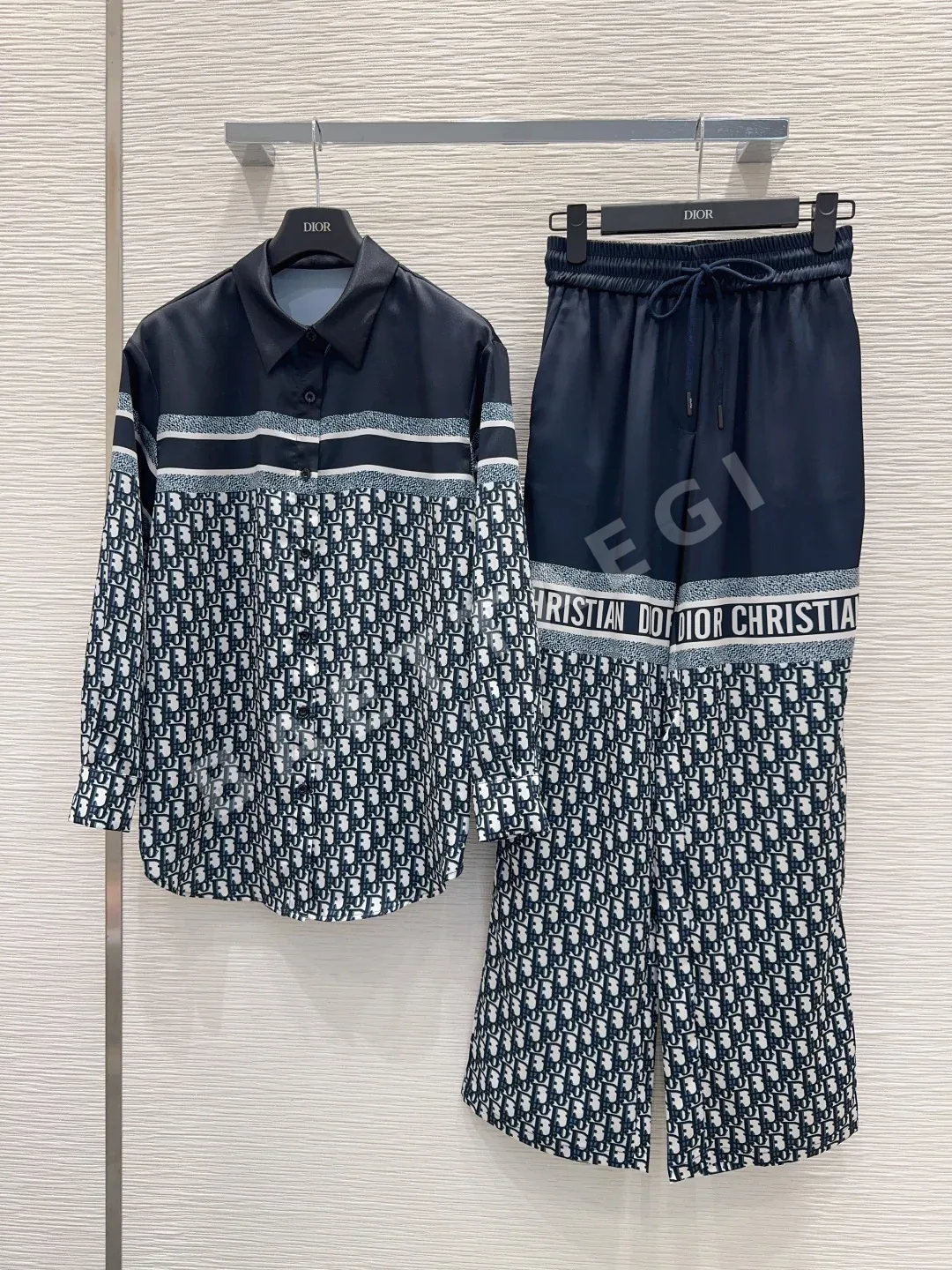디올 컬러 블록 로고 긴팔 셔츠 & 팬츠 세트 상세 이미지 7