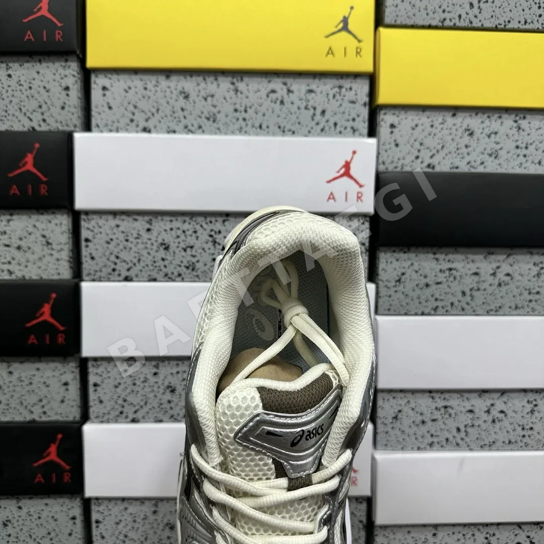 아식스 [LZ] 젤 카야노 14 1201A019-108 200586 Asics Gel-Kayano 14 Cream Black Metallic 상세 이미지 3