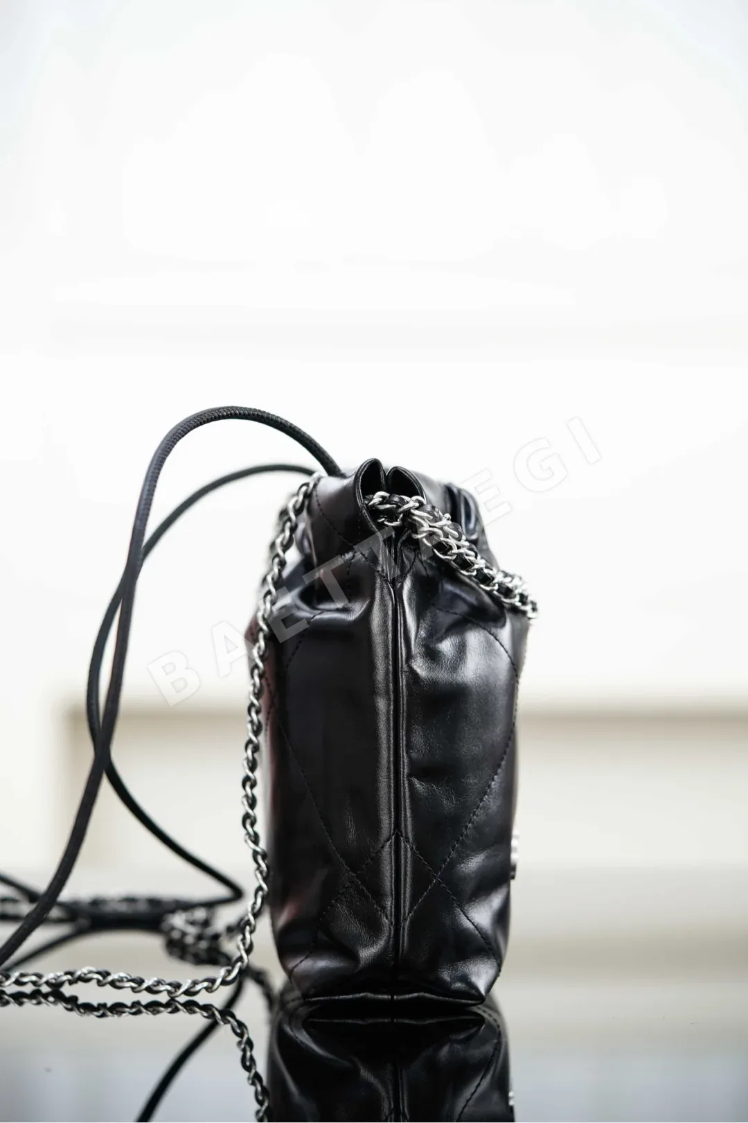 샤넬 소가죽 체인 숄더백 22백 상세 이미지 7