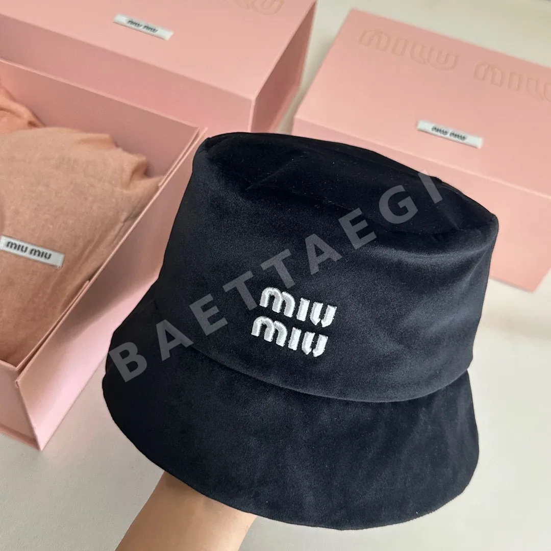 미우미우 모자 80972 Miu Miu Cap 상세 이미지 3