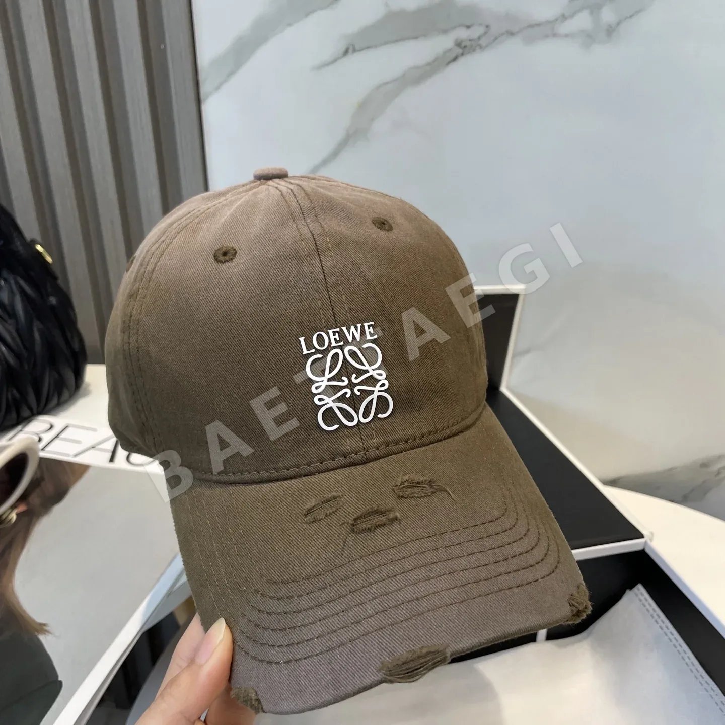 로에베 그라데이션 야구모자 상세 이미지 5
