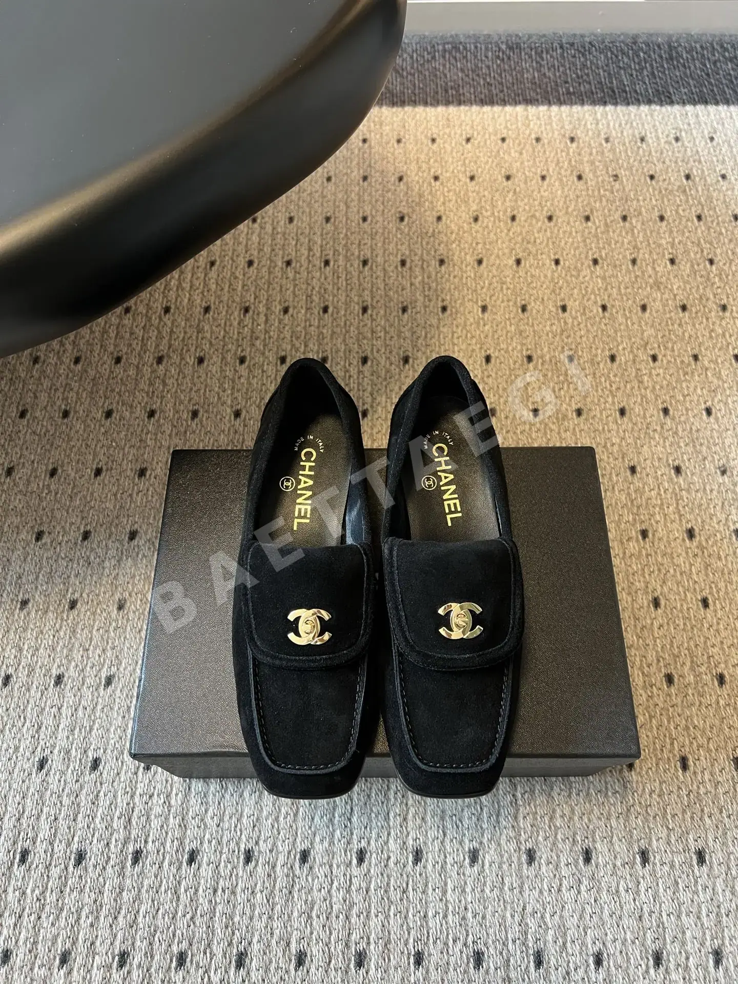 샤넬 뉴스퀘어토 T 버클 로퍼 95310
