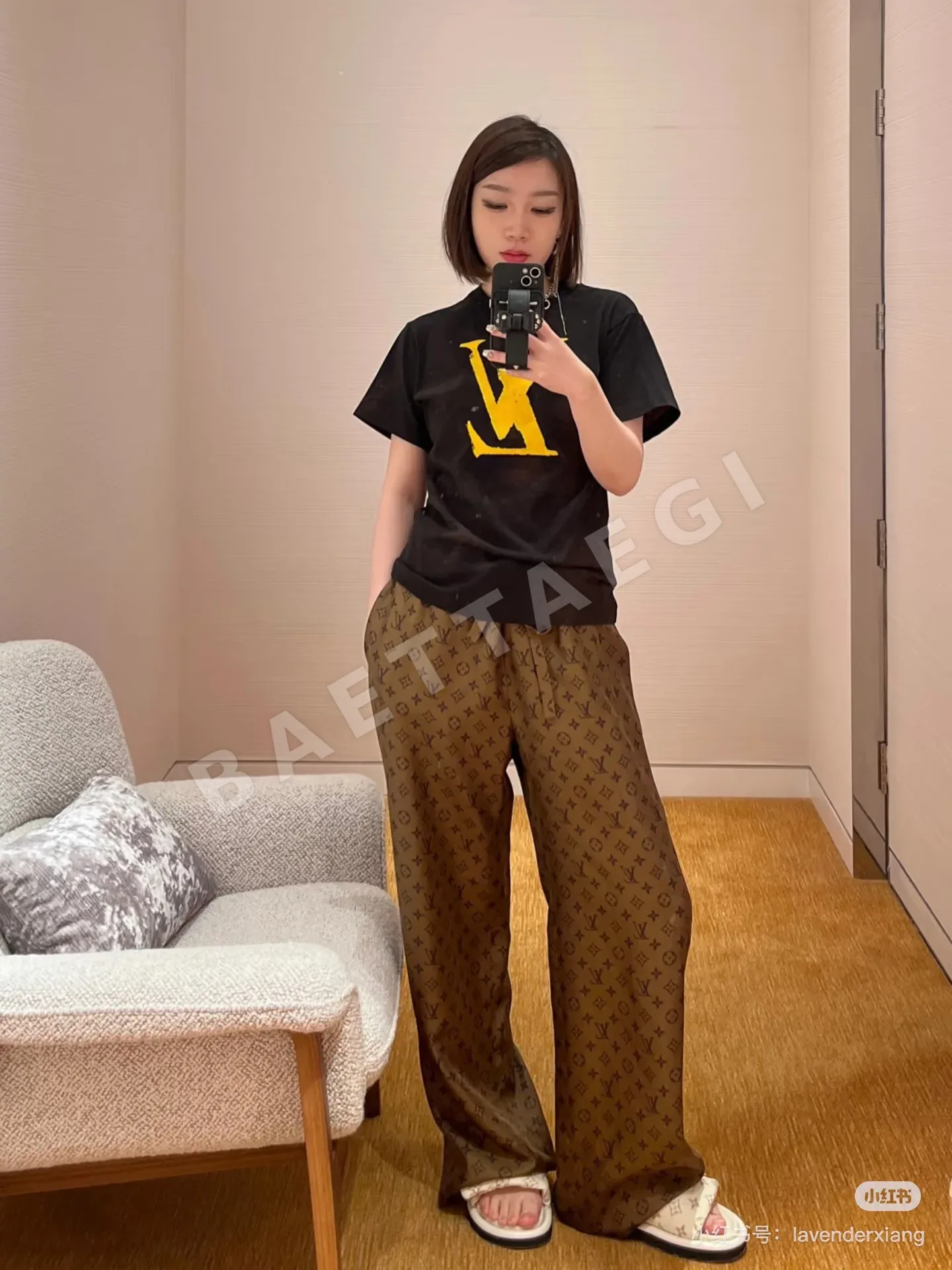 루이비통 모노그램 프린트 실크 스트레이트 레그 바지 102355