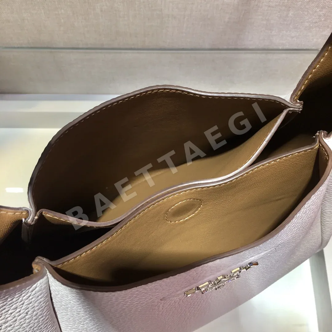 프라다 카프스킨 버킷백 1BC127 상세 이미지 7