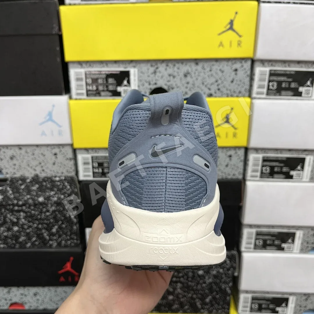나이키 줌 보메로 18 HM6803-402 201109 Nike Zoom Vomero 18 상세 이미지 8