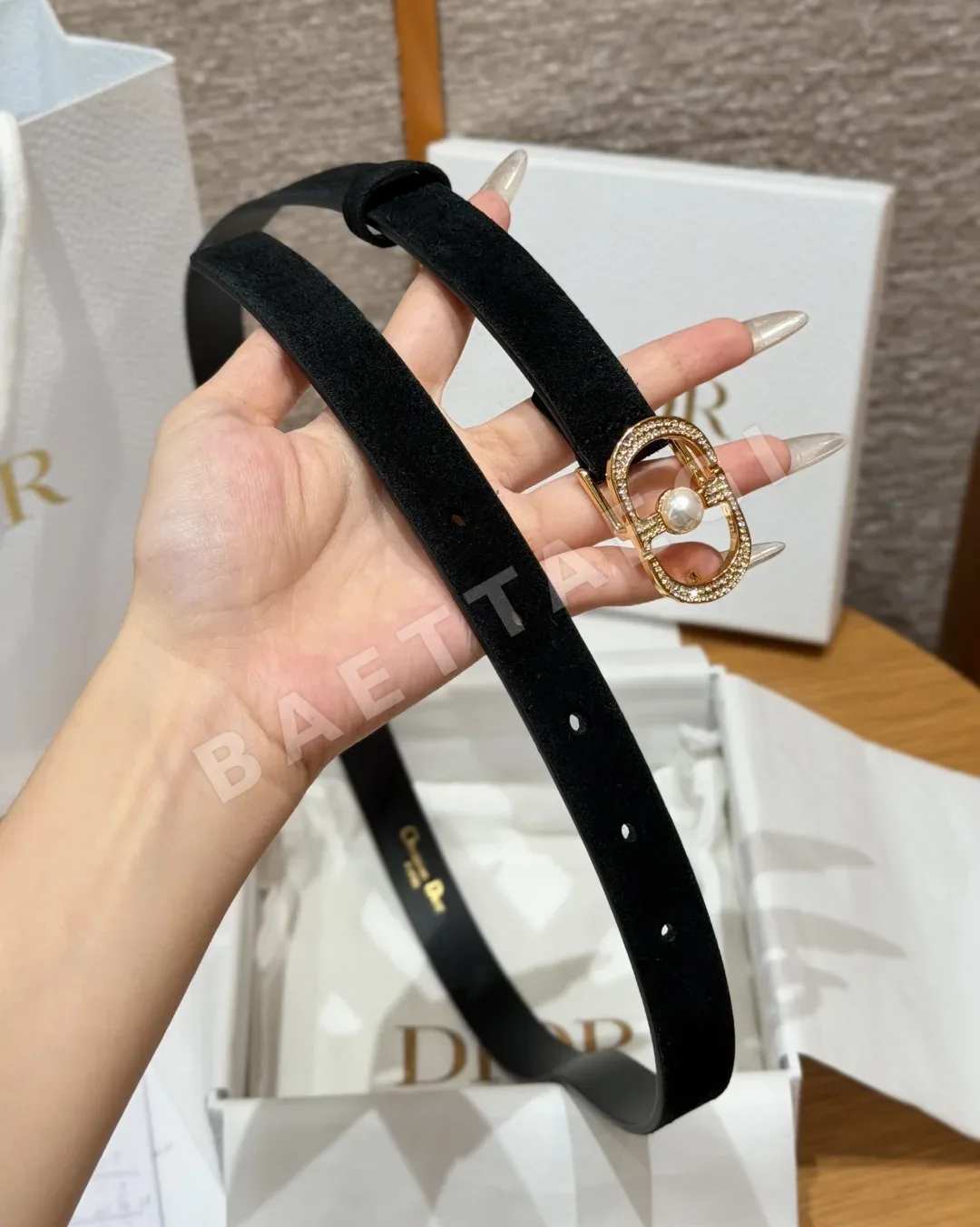 디올 다이아몬드 진주 장식 스웨이드 벨트 상세 이미지 4